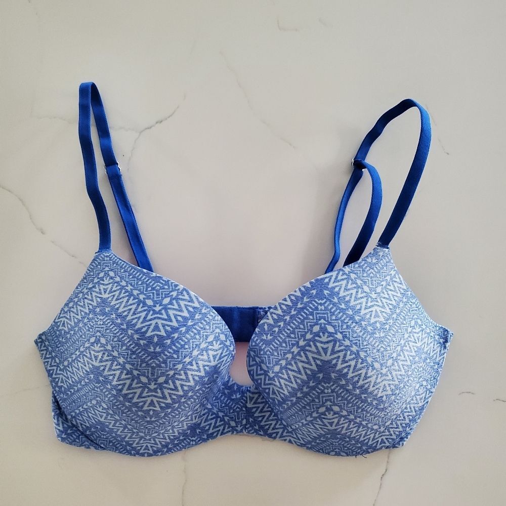 PINK Victoria’s Secret Bra 34C Blue Beige Padded Push-up Underwire Seamless